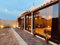 B&B Maskat - ONE Elegant Cottage near the Beach - Bed and Breakfast Maskat