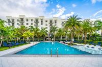 Modern 1 Bed in Downtown Doral With Free Parking - B&B