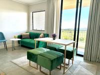 B&B Cape Town - Stylish apartment near canal walk mall in century city - Bed and Breakfast Cape Town
