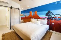 B&B Moab - Downtown Kokopelli West 7 - Newly Remodeled Stylish Studio - Bed and Breakfast Moab