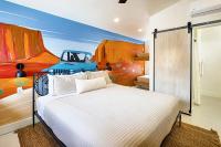 B&B Moab - Downtown Kokopelli West 9 - Newly Remodeled Stylish Studio - Bed and Breakfast Moab