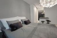 B&B Helsinki - Chic Studio for Two Close to Metro - Bed and Breakfast Helsinki