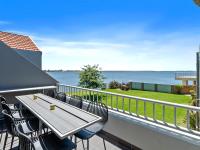Yarrawonga Lakeside Apartment 44 - B&B