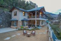 SaffronStays Wood Sparrow - 2BR Pet-Friendly Lakeside & Hill View Cottage for Families - Chambres d'hôtes Bhimtal