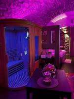Suite with Hot Tub