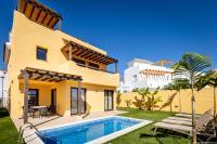 VILLA WITH 4 BEDROOMS AND PRIVATE HEATED POOL - B&B