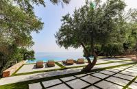 Villa with Sea View