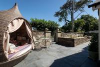 Luxury three bedroom coastal cottage - Ferienwohnung