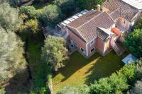 Villa with Garden View