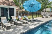 B&B Barnstable - Contemporary Gem with Private Pool - Bed and Breakfast Barnstable