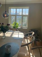 B&B Tromsø - Central Classic Villa with a Big Sauna - Bed and Breakfast Tromsø