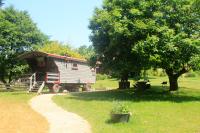 Belle Roulotte unique en pleine campagne Au Jardin de la Vouivre - Chambres d'hôtes Saint-Vincent-en-Bresse