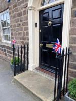 Oulton House - Beautiful Restored 2 Bedroom Property in Spofforth, Harrogate - Bed and Breakfast