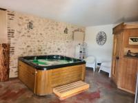 Gîte naturiste avec SPA adult only - Chambres d’hôtes Servas