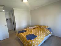 B&B Point Cook - Elegant master bedroom with private bathroom - Bed and Breakfast Point Cook