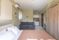 Studio Triple Standard