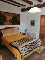 Double Room with Private Bathroom II