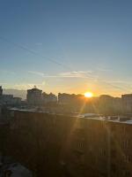 1-room apart. 21 on Usenbaeva 52 near Eurasia shopping center - Chambres d’hôtes