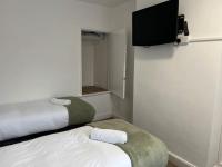 The Marshall - 3 Bed Contractor House with Paid Parking - Monthly Stays - B&B Leicester