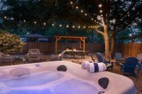 The Mint Julep, pet-friendly, hot tub, sleeps 8! - B&B Fredericksburg