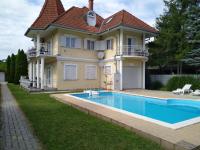 Bella Villa Apartmanház - Ferienwohnung