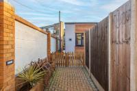 Stylish 2 Bed Bungalow in East Ham, Close to Excel - B&B Londra