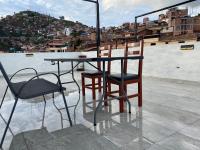 Adriano's Deluxe Apartments Base - Ferienwohnung Cusco