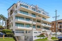 Beachside Stunning 3-Bed with Ocean View & Pool - B&B
