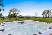 Heavenly Hideaway at Lovedale with Private Pool and Spa - B&B Lochinvar