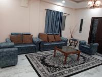 2-Bedroom Elegant and Spacious AC Apartment only for families, Prime Location, Just 100m from Main Road! - B&B