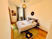 Beautiful Apartment in City Center - B&B