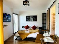 B&B Rennes - Le Golden - Terrasse & Parking - Bed and Breakfast Rennes