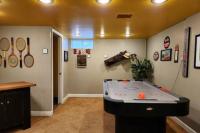 Large Cozy House Near NexusPark Air Hockey - Chambres d'hôtes Columbus