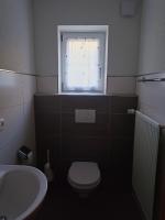 Three-Bedroom Apartment with Bathroom