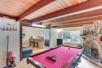 Crestline Home with Private Hot Tub Steps to Lake! - Ferienwohnung Crestline