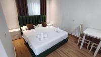 Four Seasons Apartments - Chambres d'hôtes Ksamil