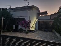 Apartman Lorena - 100m to the beach - B&B