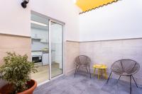 Casona Charco, Stylish & Spacious Home with Private Patio in Historic Puerto - B&B Puerto de la Cruz