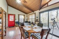 Smoky Mountain Cabin with Fire Pit and Stunning Views! - Bed and Breakfast