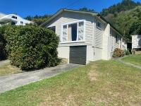Peaceful Picton Home - Bed and Breakfast