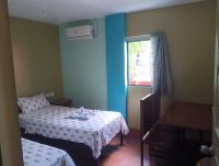 Chambre Double ou Lits Jumeaux avec Salle de Bains Commune