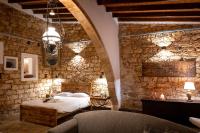 Two-Bedroom House (Elia)