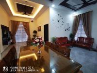 Double A Homestay TokJembal gong badak - B&B Kuala Terengganu