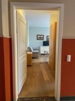 FeWo mit 2 Schlafzimmern, Wohnküche, Terrasse - Chambres d'hôtes Bonn