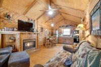 Secluded Family Retreat in Dahlonega w/ Hot Tub! - B&B Dahlonega
