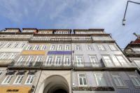 Cardosas Square Luxury Apartments by Porto City Hosts - B&B Porto