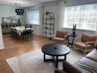 2023 Remodeled 4bed/2bath Home! - B&B