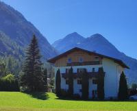 Ferienhaus Lechtaler Alpen - B&B Bach