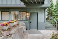 Adorable new studio with free parking and WiFi - B&B Federal Way