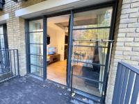 Amazing Cosy Apartment, Next to O2 Arena and close to London Excel, Secure Parking - B&B